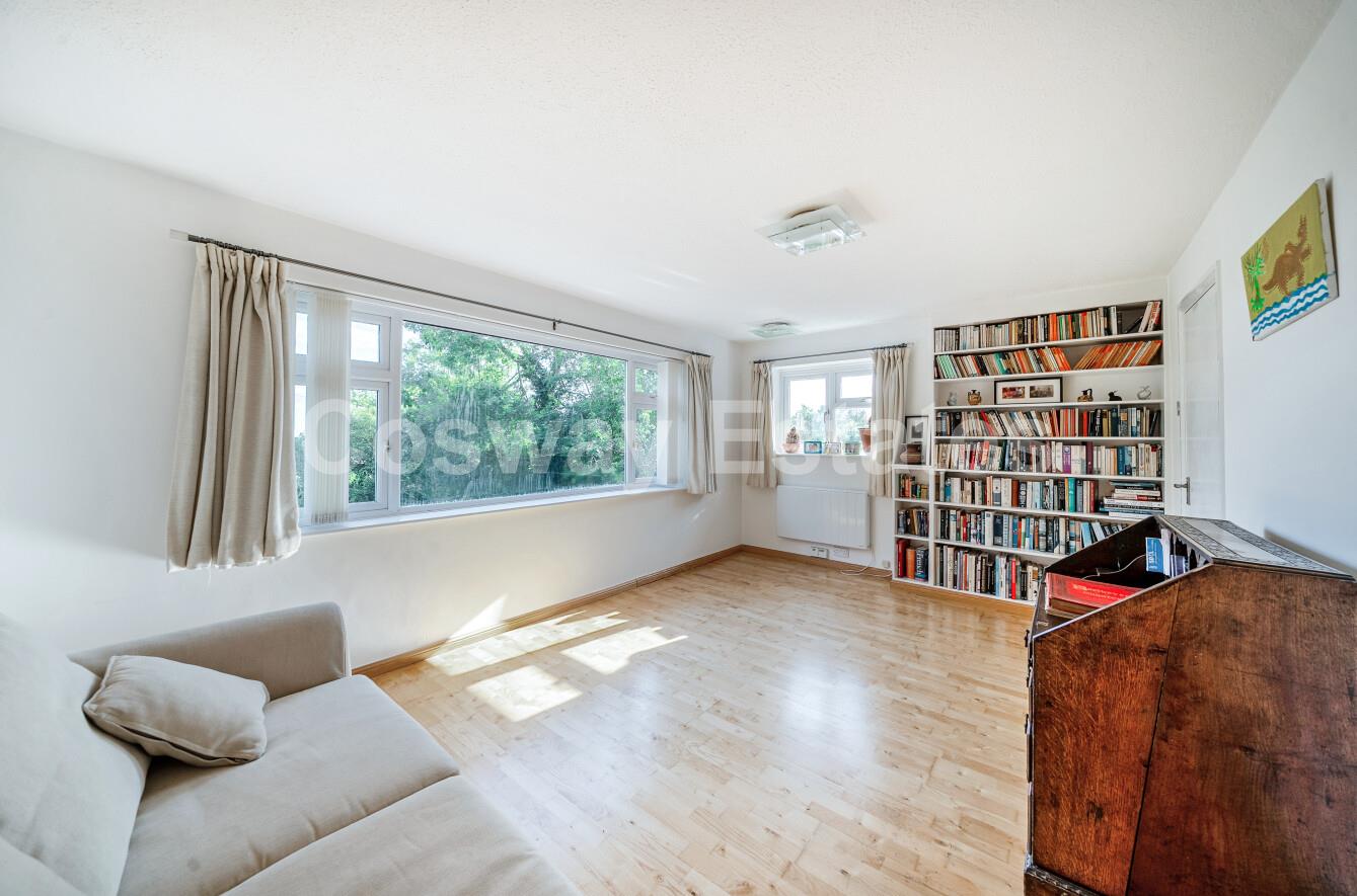 Wise Lane, Mill Hill, NW7, London